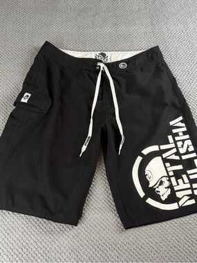 Metal Mulisha Black Boardshorts with White Logo skull print 34 waist Y2K